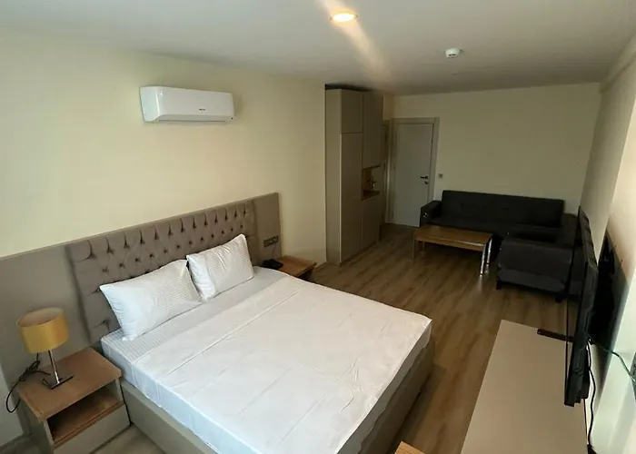 Lara Street Hotell